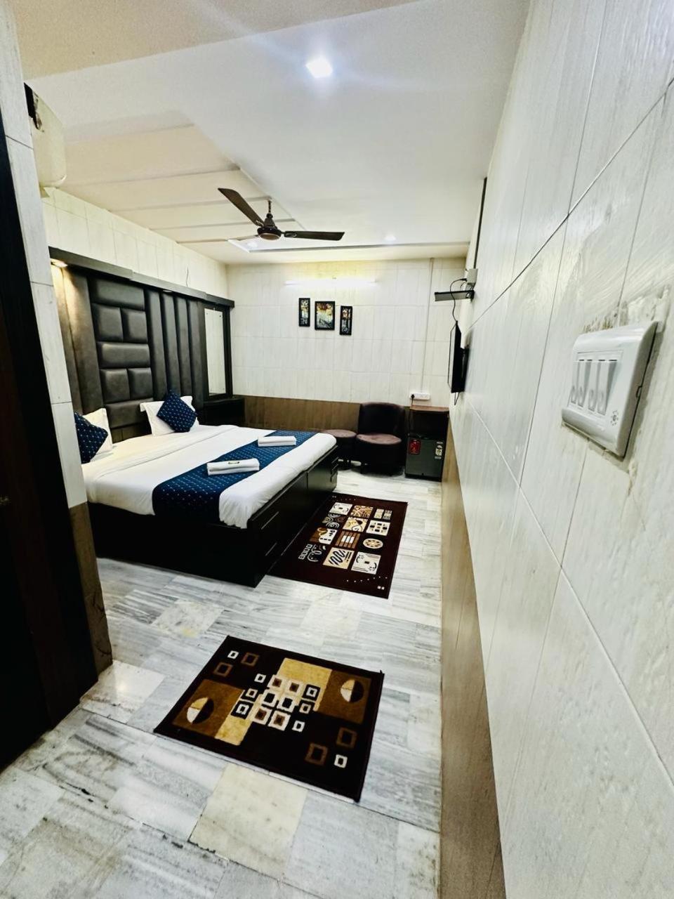 Hotel Sheela, 100M From Taj Mahal Агра Екстер'єр фото