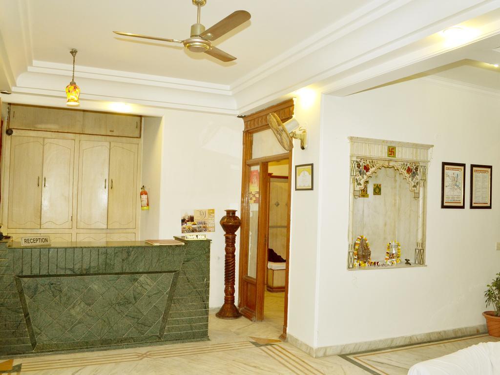 Hotel Sheela, 100M From Taj Mahal Агра Екстер'єр фото