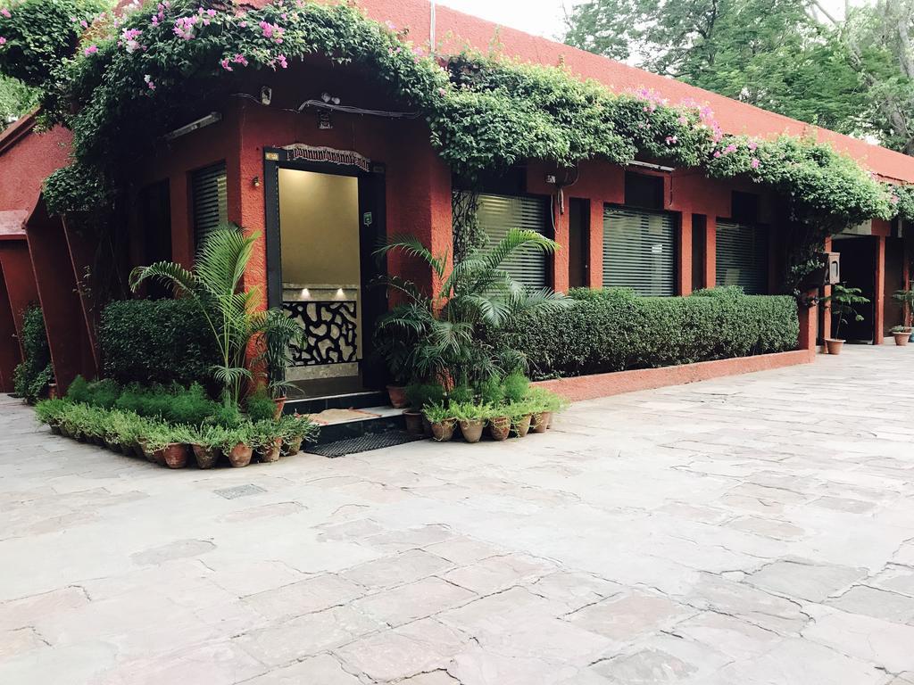 Hotel Sheela, 100M From Taj Mahal Агра Екстер'єр фото