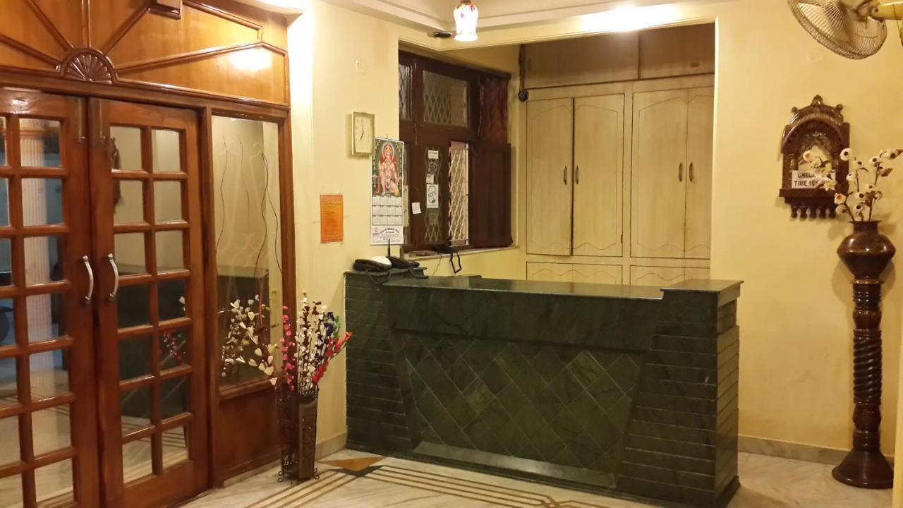 Hotel Sheela, 100M From Taj Mahal Агра Екстер'єр фото