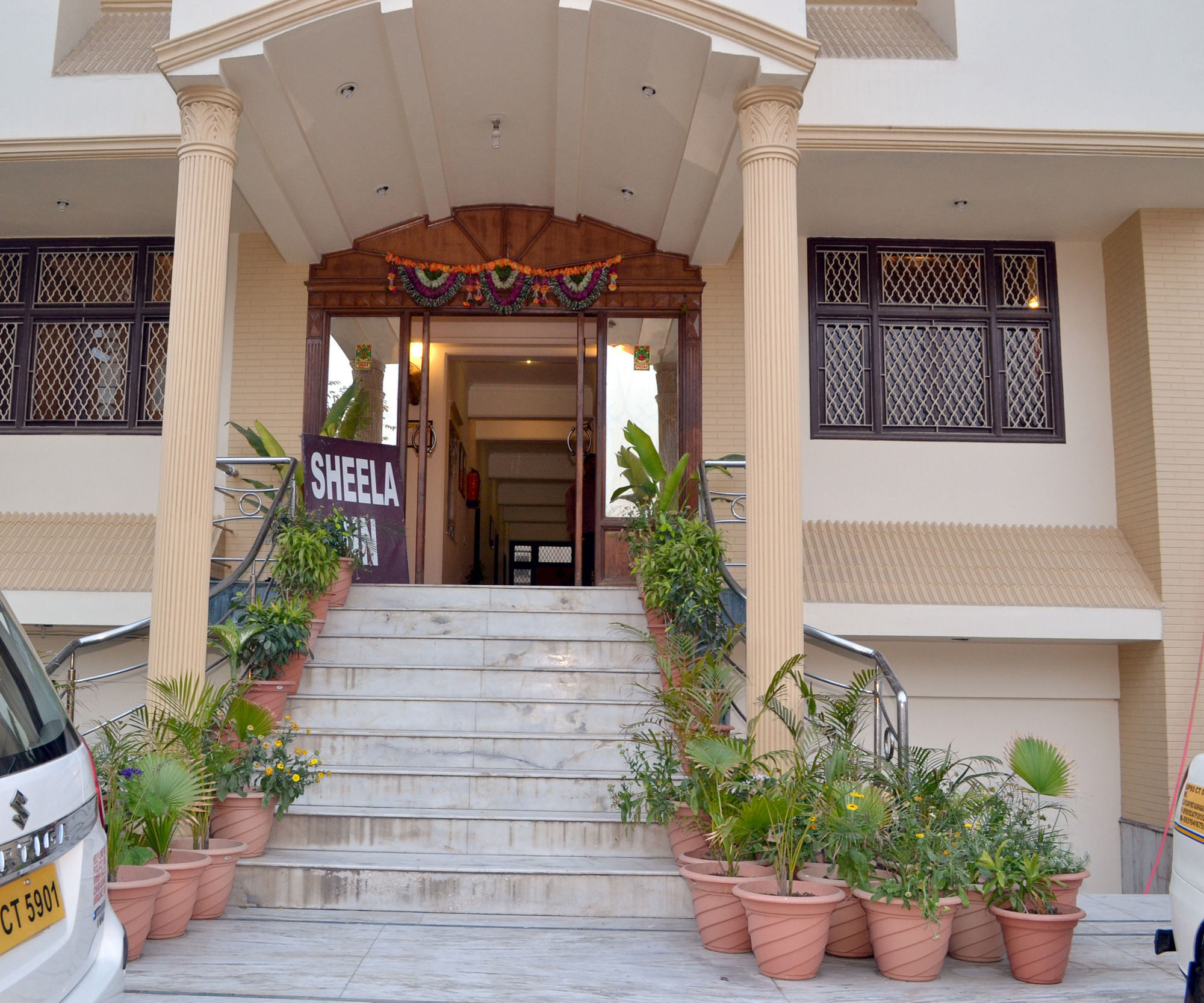 Hotel Sheela, 100M From Taj Mahal Агра Екстер'єр фото