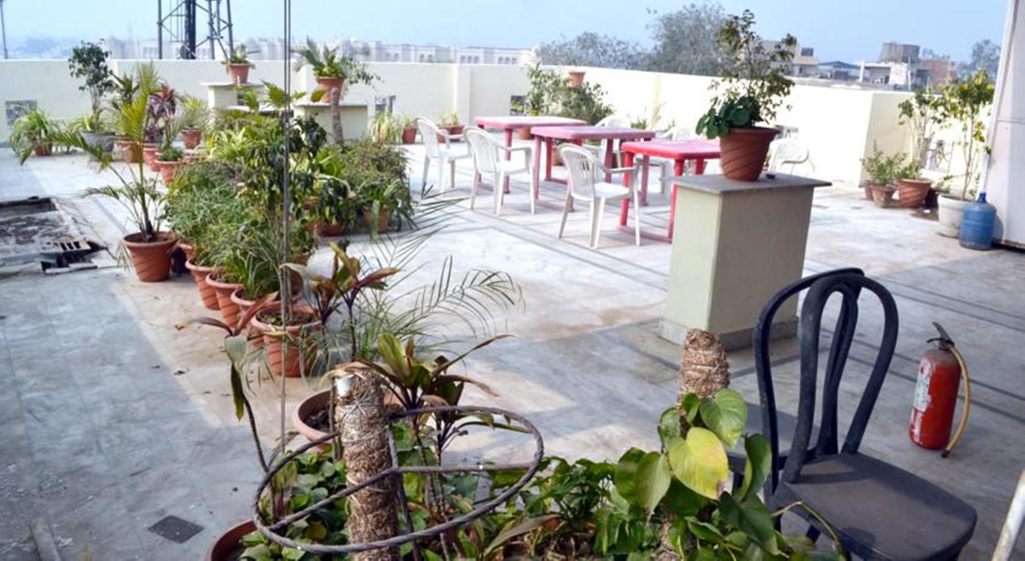 Hotel Sheela, 100M From Taj Mahal Агра Екстер'єр фото